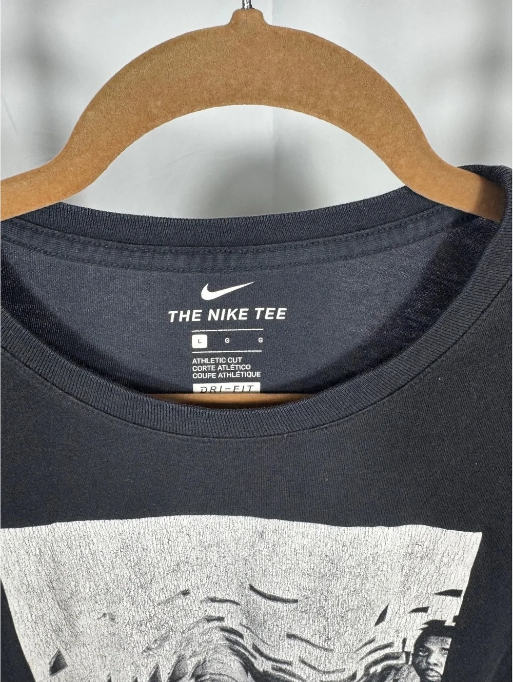 Nike The Nike Tee Athletic Cut Graphic T-Shirt Size Large Black
